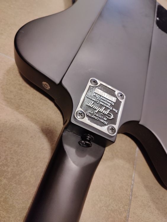 Epiphone Thunderbird IV Gothic Kaufen auf Ricardo