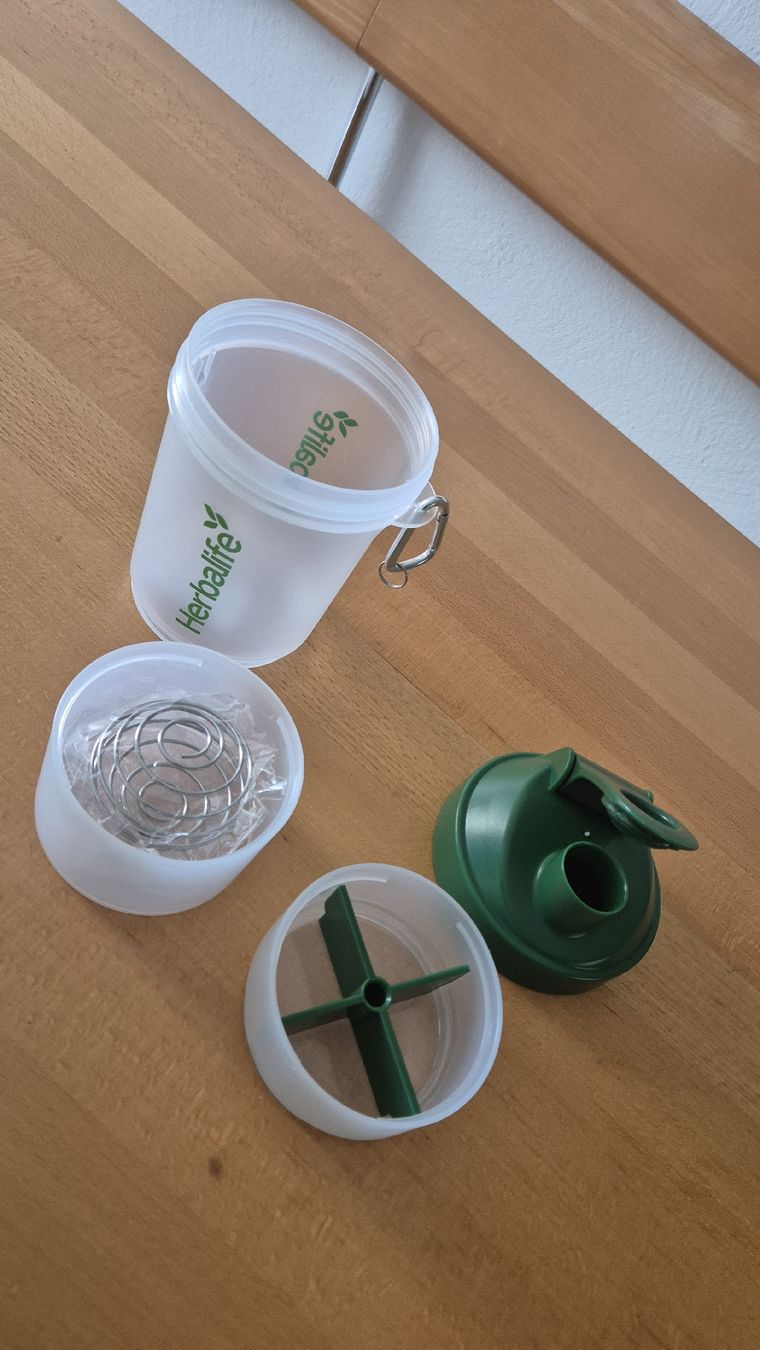 Contenitori & Simili: SmartShake Herbalife neu – Nuovo e nell'imballaggio originale da Wangen SZ venduto da Dnepr2 2