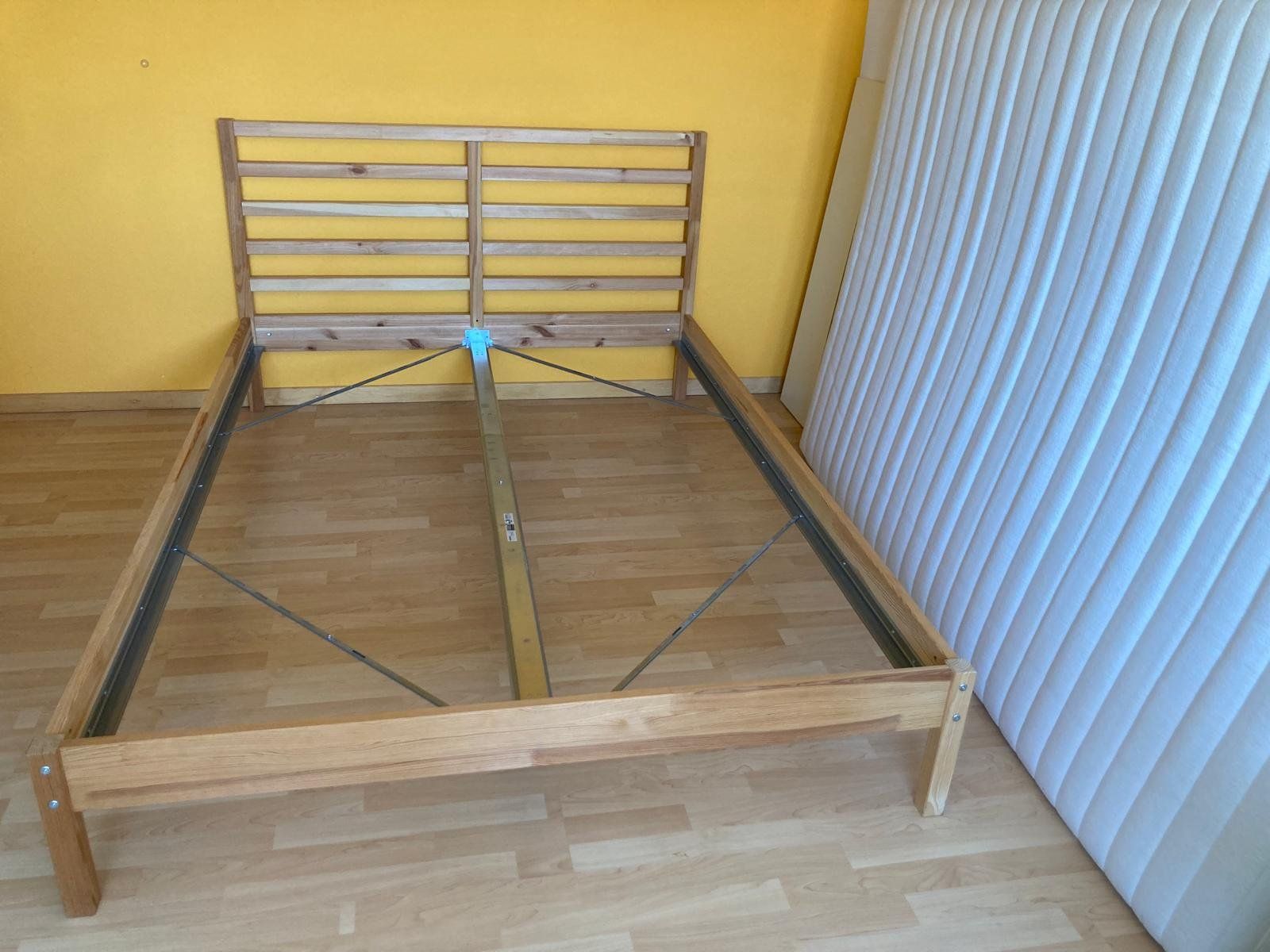 Ikea Lits: Bettgestell mit Matratze – D'occasion à Schwarzenbach SG par ernesto3.6 3