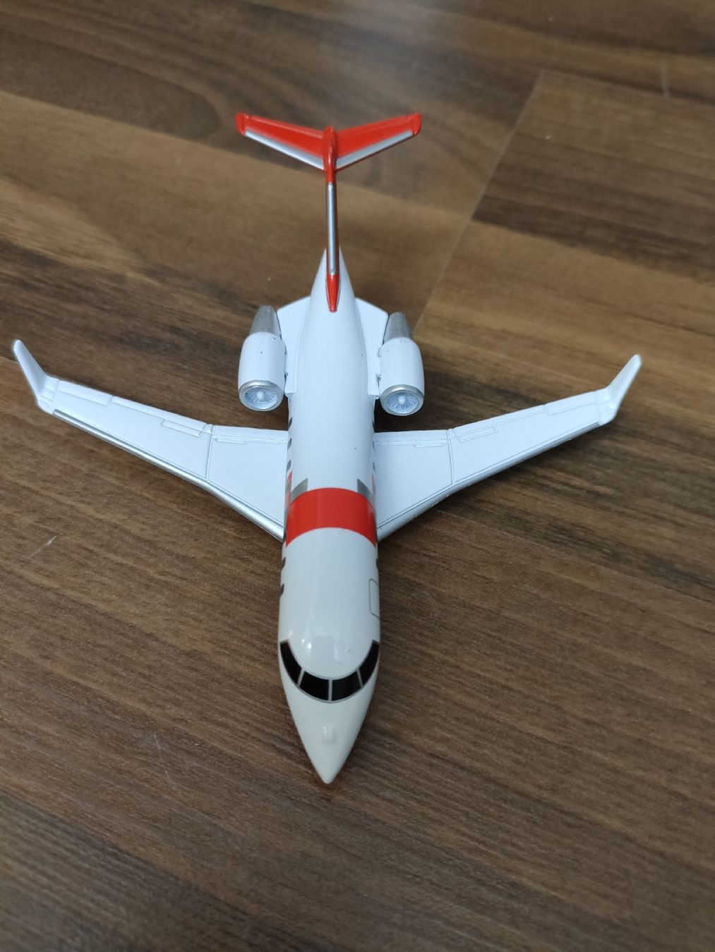 Rega Modellbausätze & Standmodelle: Flugzeugmodell Challenger 650 Rega – Neu und originalverpackt aus Leuggelbach von Schreiner21 2