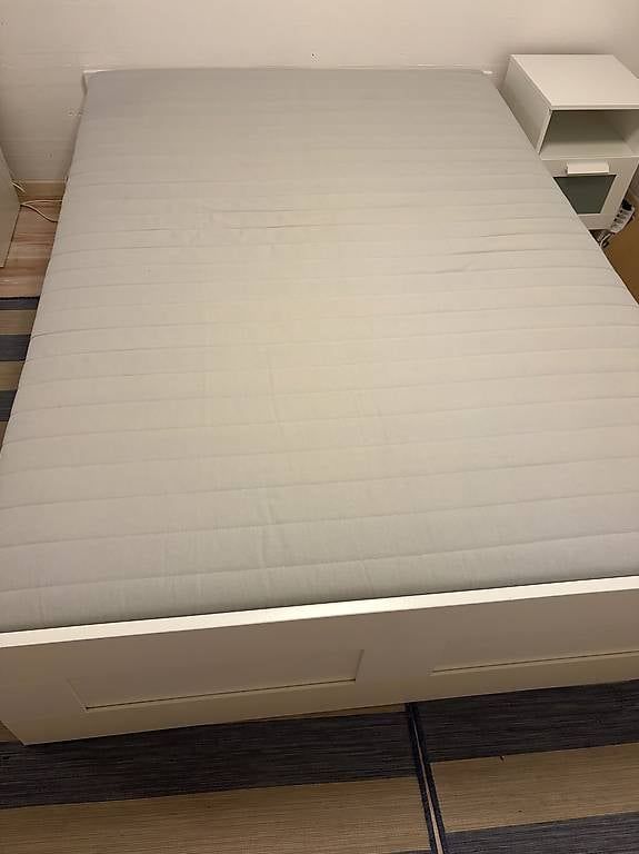 Letti: Bett zu verschenken  – Usato da La Tour-de-Peilz venduto da nad_6w85