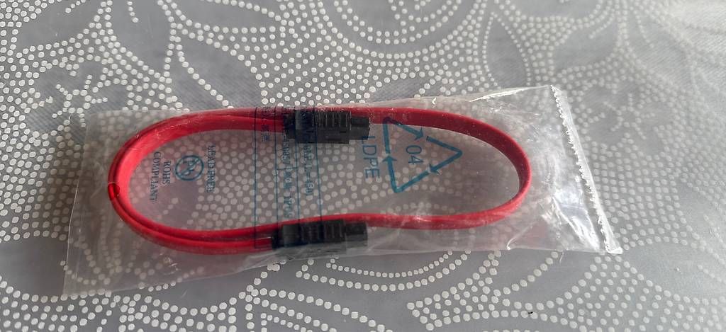 Cavi: SATA-Kabel originalverpackt – Usato da Brienz BE venduto da Nordlaendischer