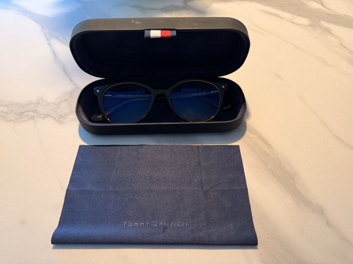 Tommy Hilfiger Occhiali & Lenti: Tommy Hilfiger Brille – Nuovo (secondo la descrizione) da Wolfhausen venduto da laura_coo