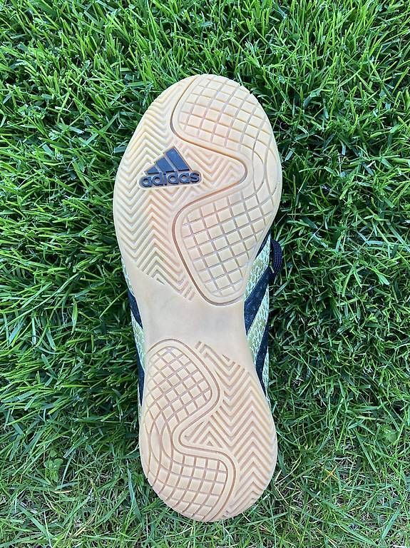 Schuhe für Jungen: Adidas Hallenschuh Ace 16.4 Gr. 35 – Gebraucht aus Lyss von stubenwagen 3