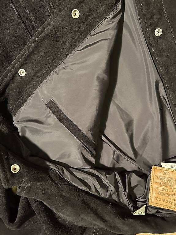 Jacken: Levi's Wildleder Truckerjacket, Gr XL – Gebraucht aus Binningen von KKuestner 4