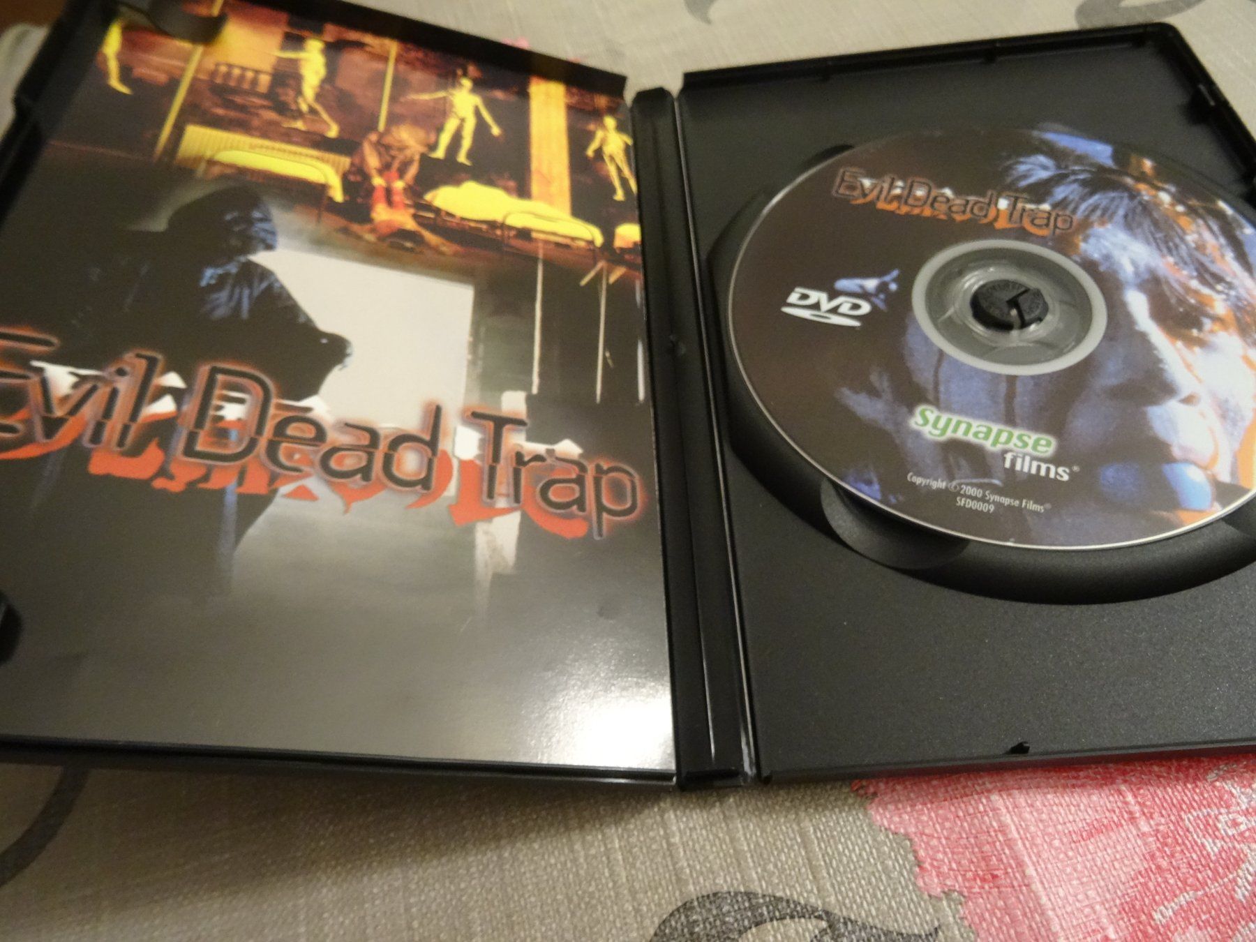 Tutti i DVDs: Evil Dead Trap DVD - NTSC DVD – Usato da Olten venduto da Disc-Verkauf 1