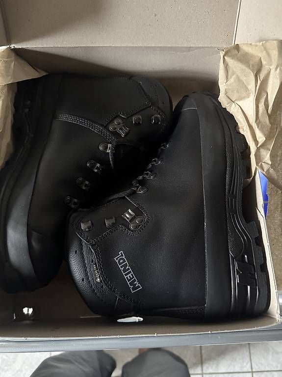 Meindl Scarpe da uomo: S3 Sicherheitsschuhe – Usato da Rheinau venduto da fendt828 1
