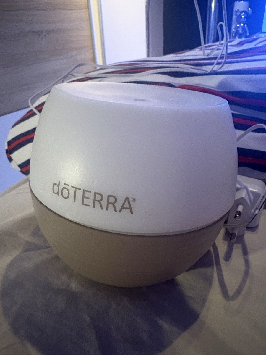 Doterra Duftöldiffusoren: Aroma Diffuser doTERRA weiss beige mit Netzteil gebraucht – Gebraucht aus Möhlin von Yvi7510