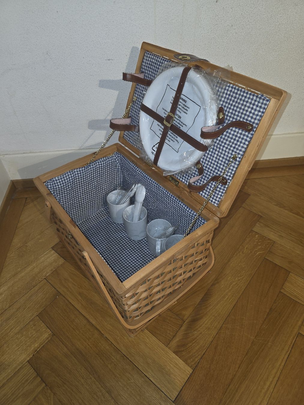 Autres articles pour la maison: Panier de pique-nique – Neuf avec emballage d'origine à Lausanne par reinold 3