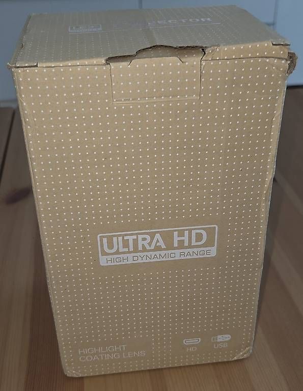 Proiettori: Ultra HD HDR LED Multimedia Projektor – Usato da Lenzburg venduto da Djroc 1