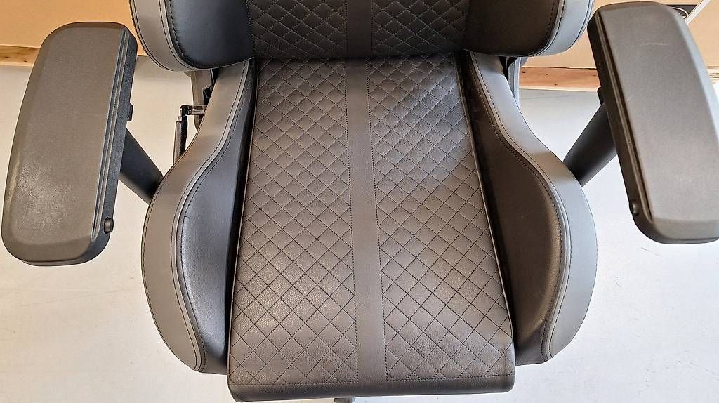 Stühle: Gamingstuhl Maxnomic Classic Pro – Gebraucht aus Gams von Glanter 3
