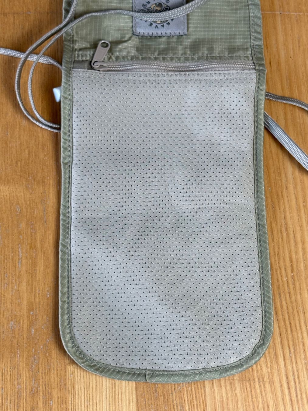 Taschen: Neck Pouch Edge Creek – Gebraucht aus Horgen von Xhystos 3