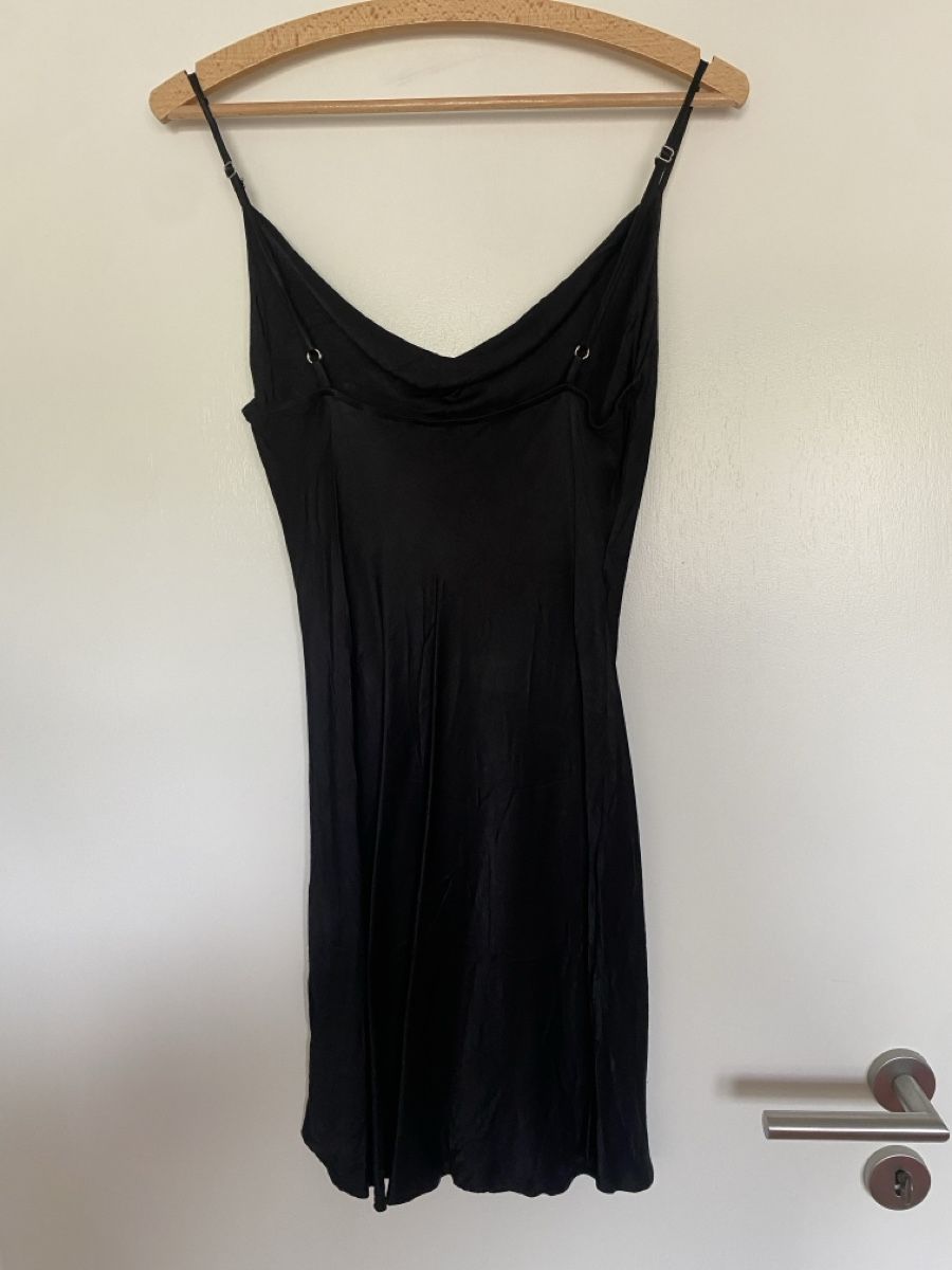 Vestiti: Samtkleid Schwarz S – Usato da Ittenthal venduto da Lorinakuprecht0 2