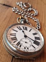 Grosse Taschenuhr 66mm mit Uhrenkette läuft
