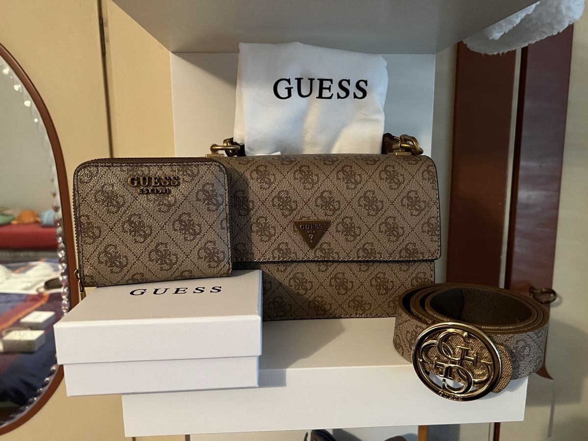 Borse: Guess Borsa, Portafoglio e Cintura – Nuovo e nell'imballaggio originale da Osogna venduto da elisa__ks__