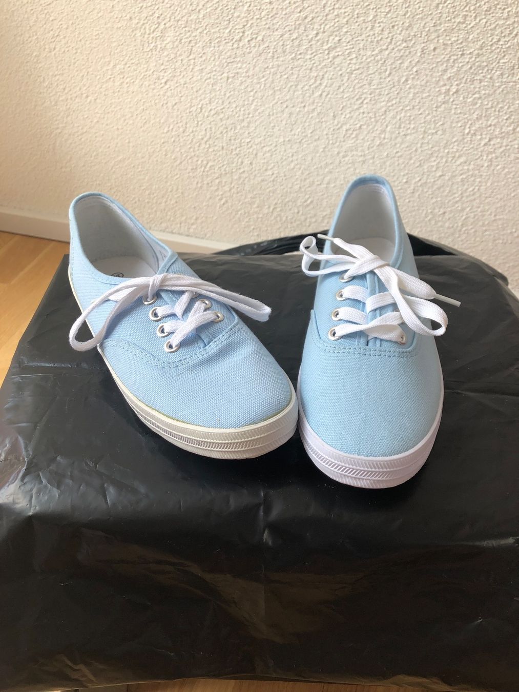 Graceland Scarpe da donna: Turnschuhe hellblau Neu (ungetragen) – Nuovo e nell'imballaggio originale da Jona venduto da n.ferrari