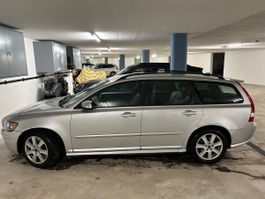 Volvo V50 T5