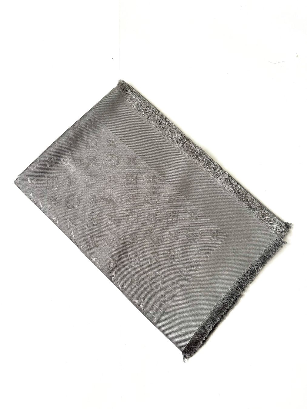 Louis Vuitton Foulard & Sciarpe: Louis Vuitton stola – Nuovo (secondo la descrizione) da Pregassona venduto da Reluxuryspace