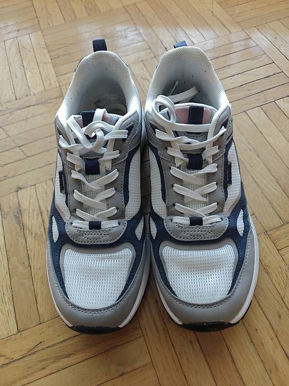 Chaussures hommes: Sneaker Bench, Grösse 41 – D'occasion à Samedan par t_p_8nvs