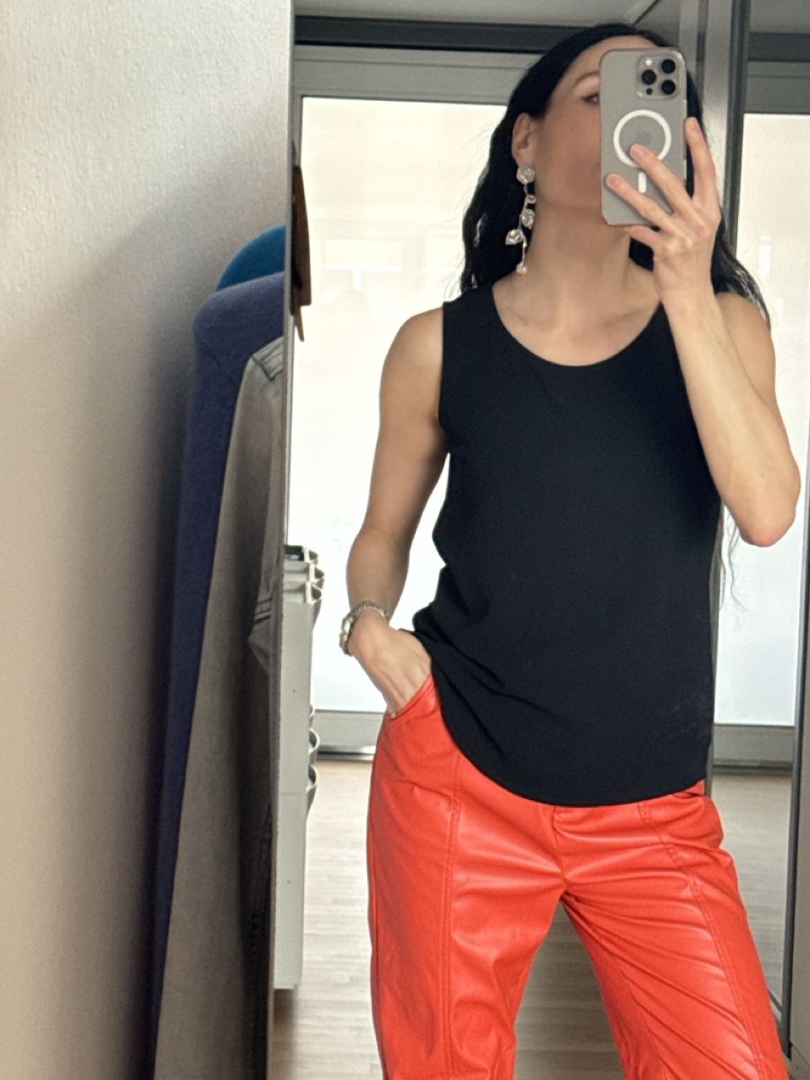 Tops: Black Tank Top, Sleeveless, Size Small - chic! – Neu (gemäss Beschreibung) aus Biel/Bienne von TanyaM02 1