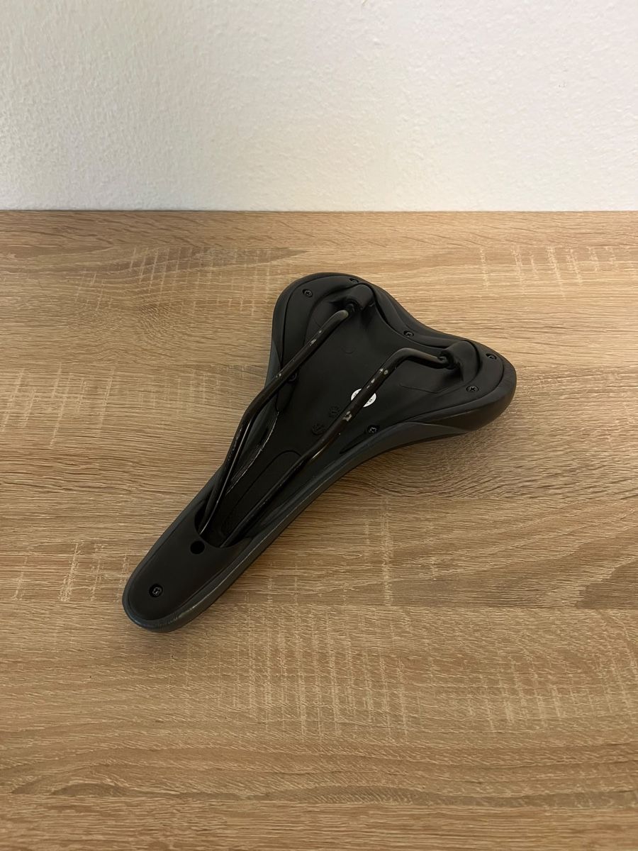Merida Pièces détachées: Fahrradsattel Merida – Neuf (Voir description) à Rorschacherberg par pol_2pw7 3