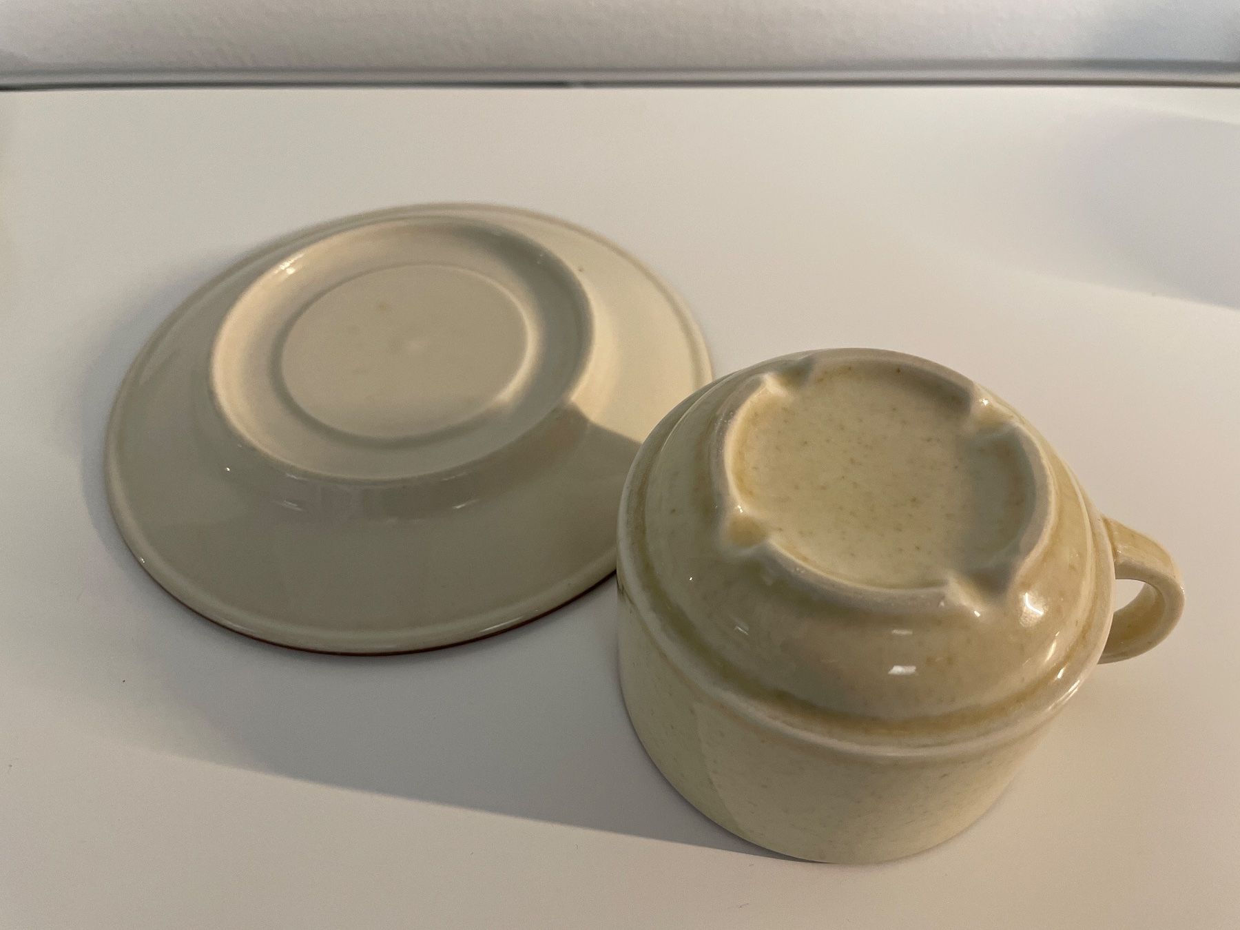 Rössler Tazze: Rössler - Kaffeetasse mit Unterteller claire – Usato da Zürich venduto da plumita 1