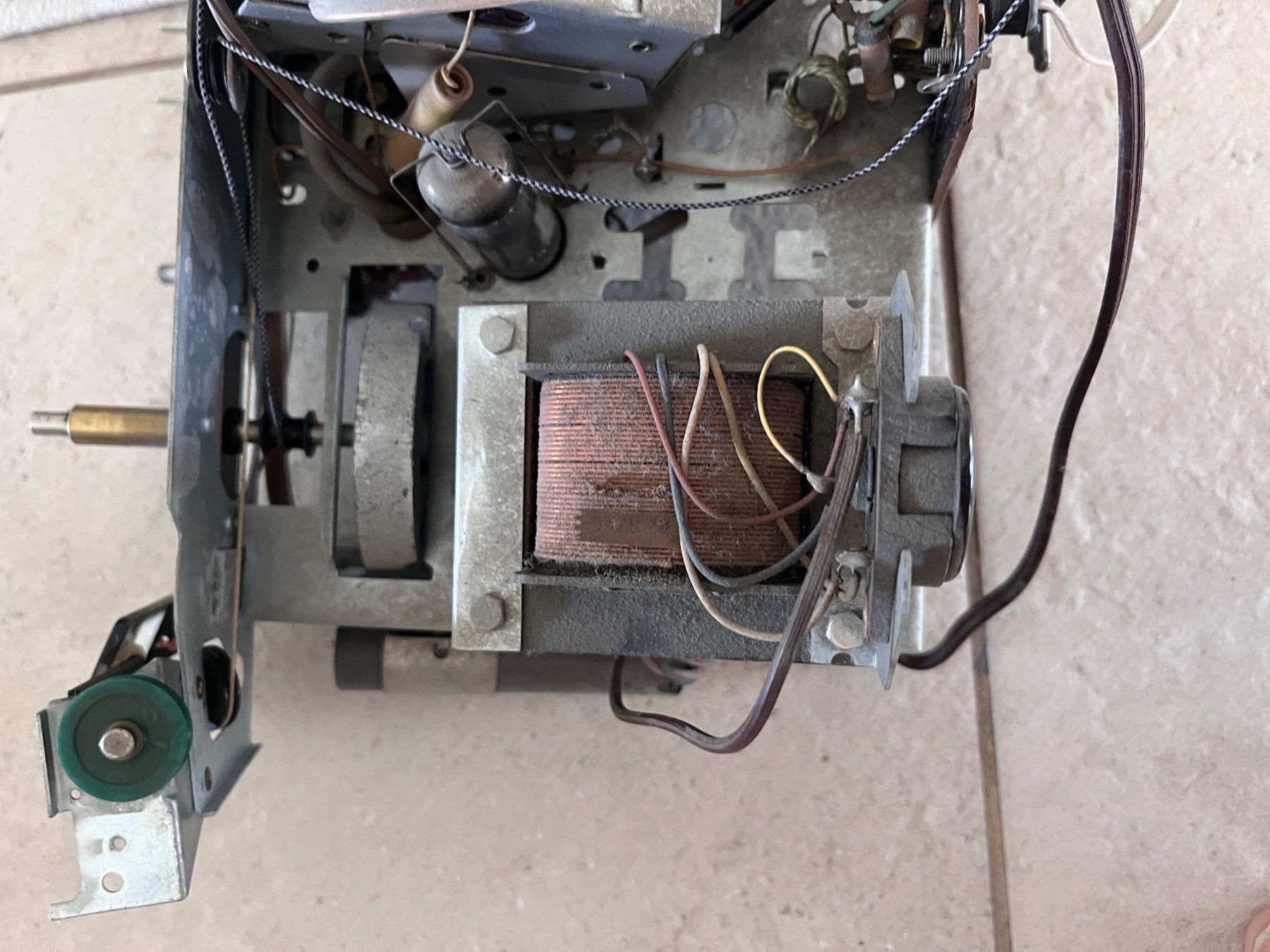 Radios: Radio Chassis Röhrenradio – Gebraucht aus Bäretswil von Rasubi 7