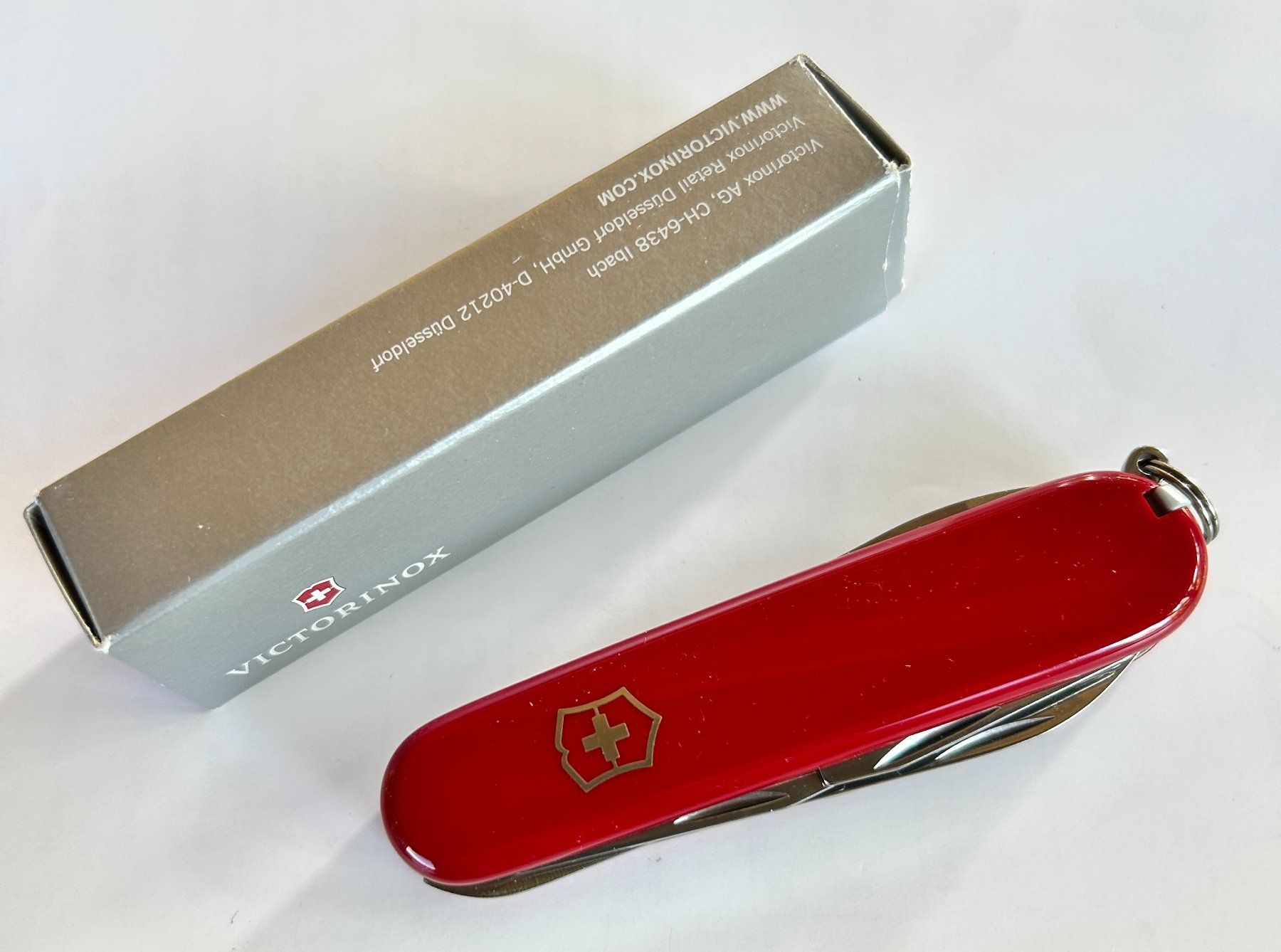 Victorinox Taschenmesser: Taschenmesser Victorinox Camper – Neu und originalverpackt aus St. Gallen von landarenca