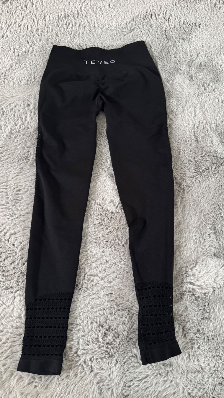Teveo Leggings: TEVEO Leggings schwarz – Usato da Neuenkirch venduto da viv_wj7w 1