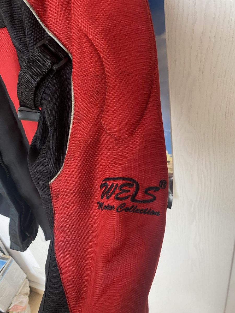 Giacche: Motorradjacke schwarz/rot – Usato da Selzach venduto da Giusi400 2
