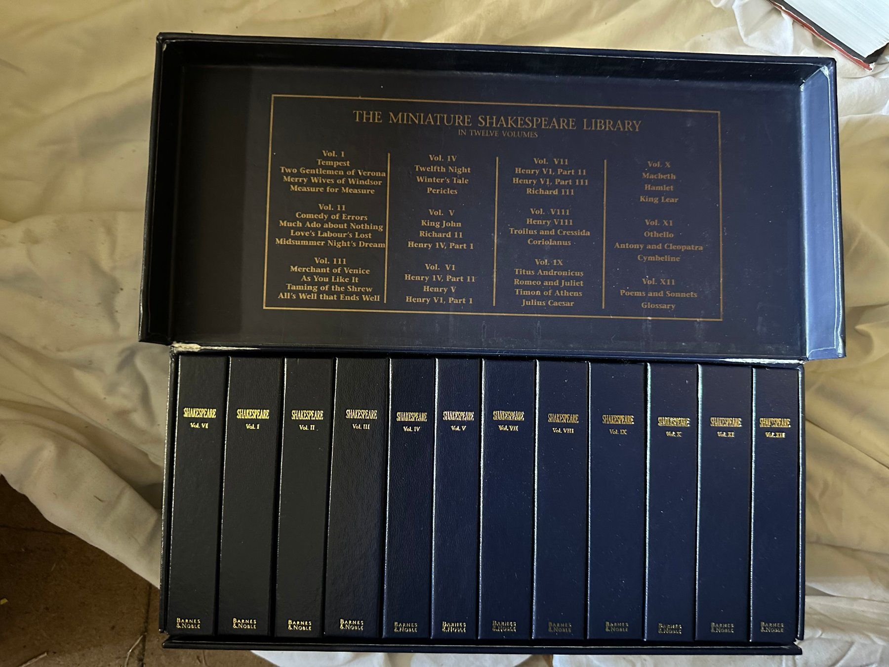 Bücher: Miniature Shakespeare Library Set 12 Bände – Gebraucht aus Bennau von Santolina 1