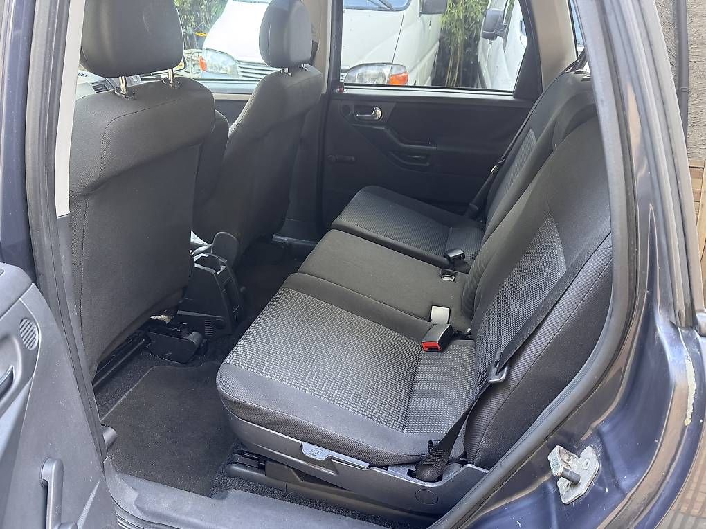 Opel Autos: Opel Meriva A18, boîte manuelle, essence – Gebraucht aus Veyrier von Chessmann_Douane1255 6