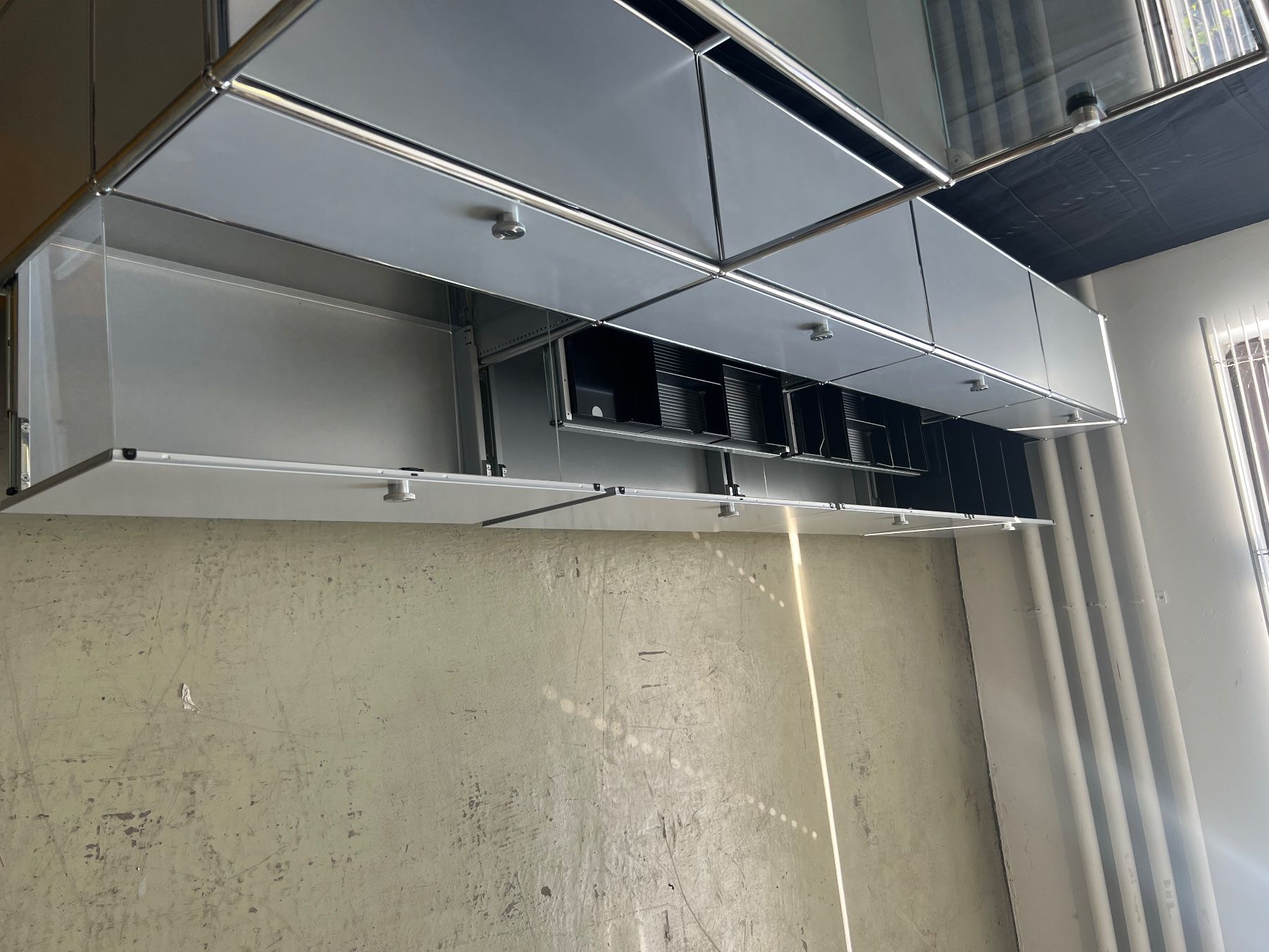 USM Étagères: USM Haller Sideboard – D'occasion à Luzern par B-R 2