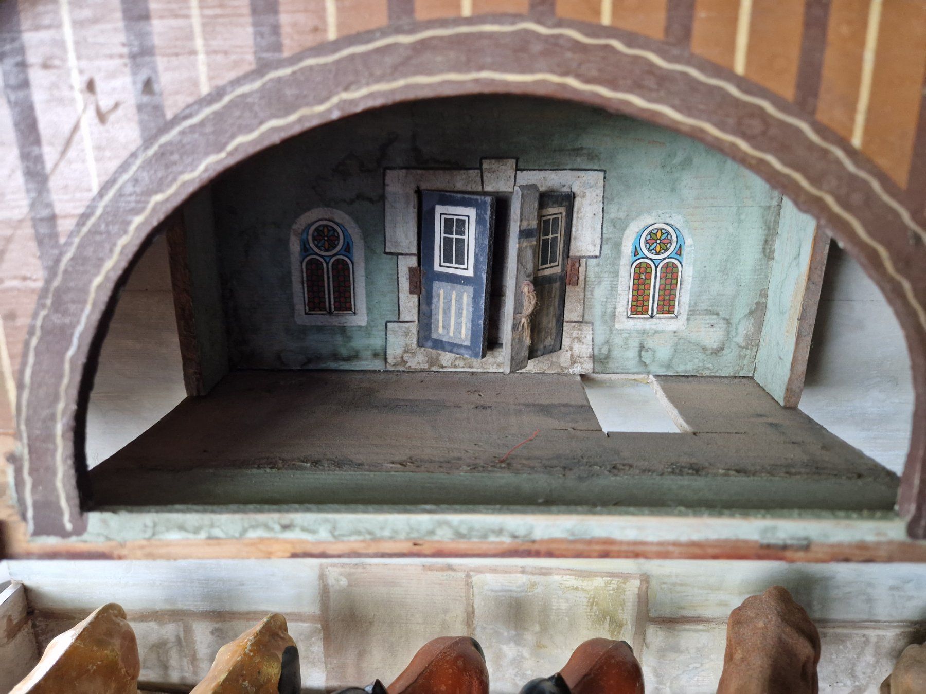 Spielzeuge: antiker Bauernhaus mit Tieren – Gebraucht aus Mörschwil von antiksalon 3