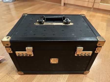 MCM Beautycase Vintage  gross schwarz 