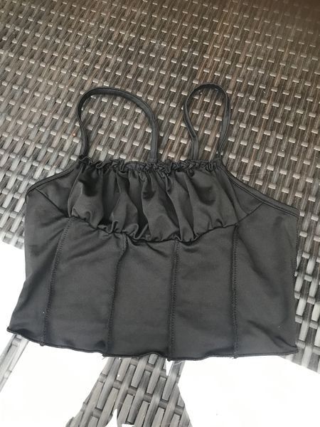 Top: Damen Mädchen Top schwarz S – Usato da Bergdietikon venduto da antovale