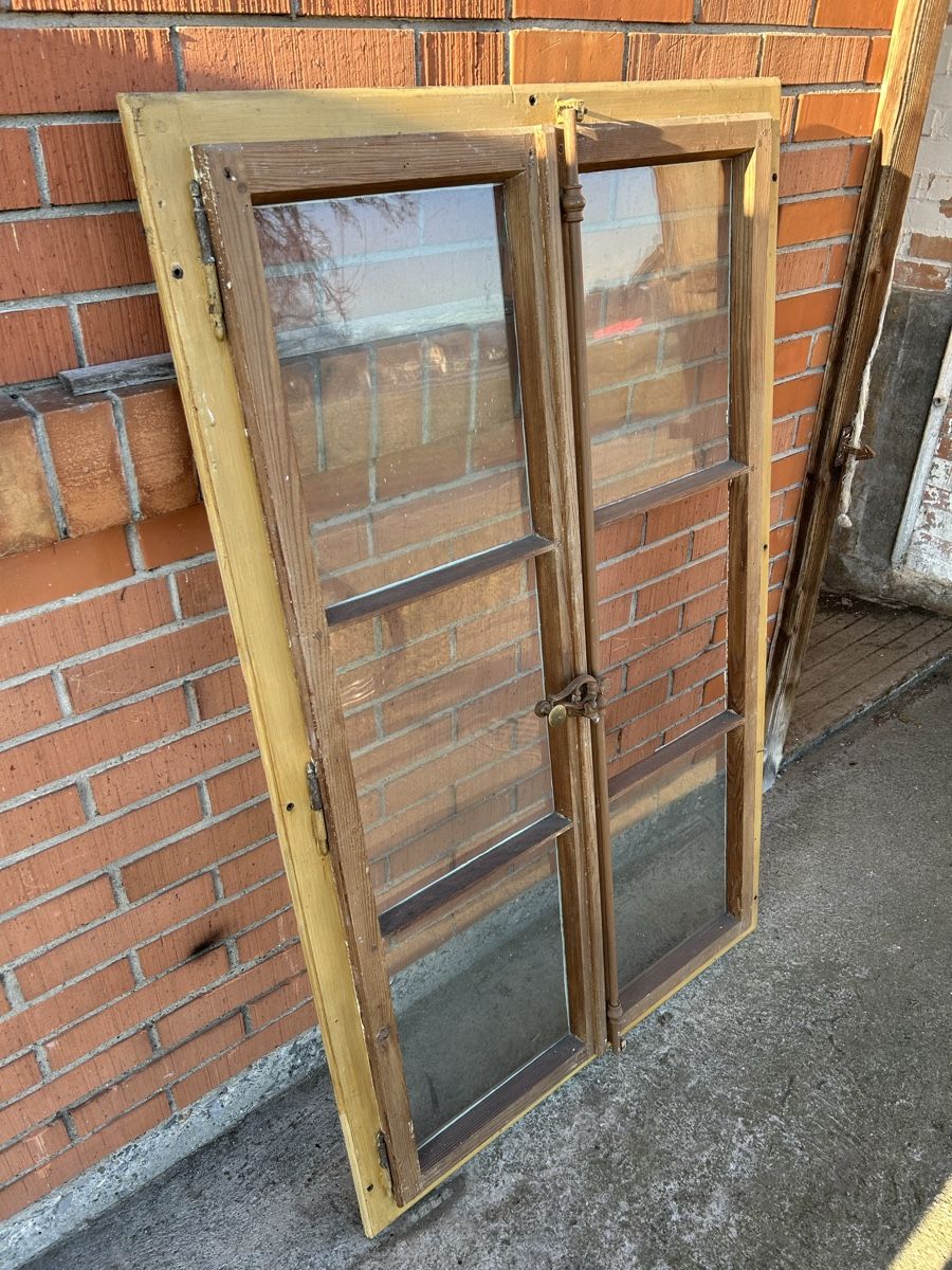Fenêtres: Ein wunderschönes altes Fenster – D'occasion à Gwatt (Thun) par ate_6ng8