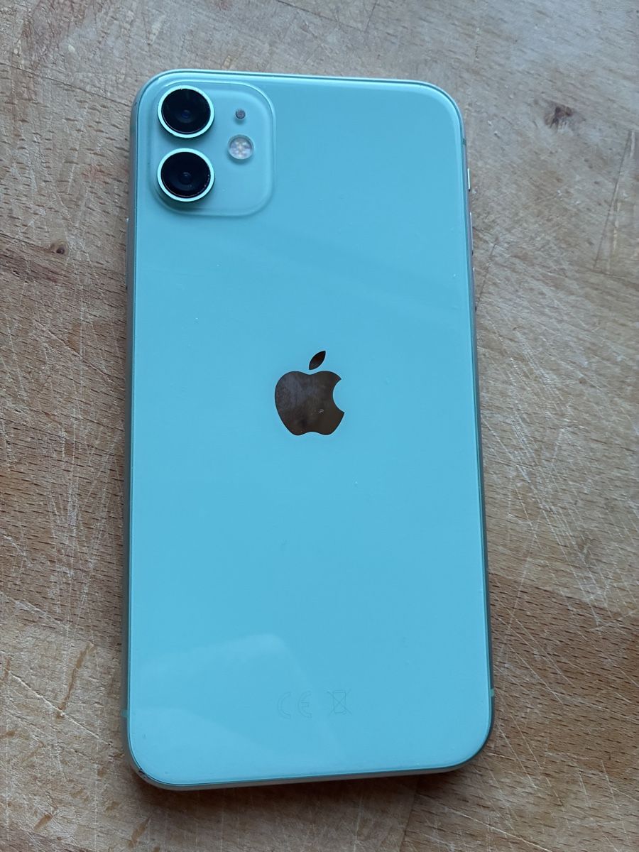 Apple Telefoni cellulari / Smartphones: iPhone 11 – Usato da Oberrindal venduto da Darmando 3