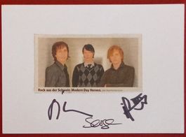 Modern Day Heroes Autogramm signiert Karte 10x15cm
