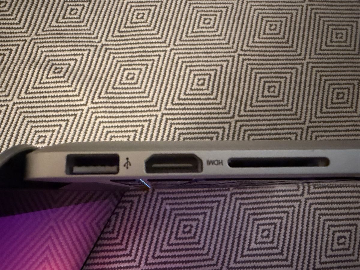 Apple Notebook: MacBook Pro 13inch, late 2013 – Usato da Zürich venduto da awe_flq9 2