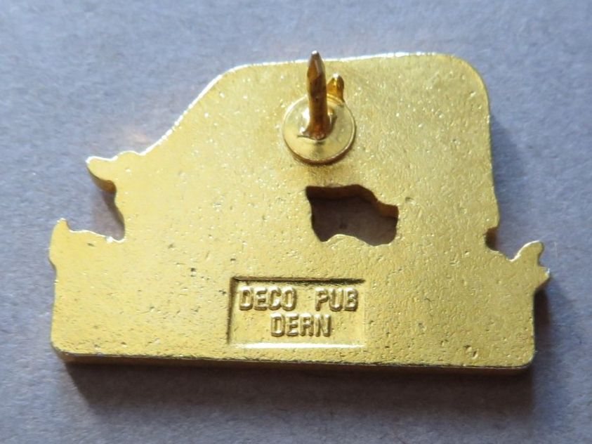 Placchette & Badge: PIN, KUH SCHWEIZER BAUER, JOURNAL – Usato da Neuhausen venduto da luckimucki 1