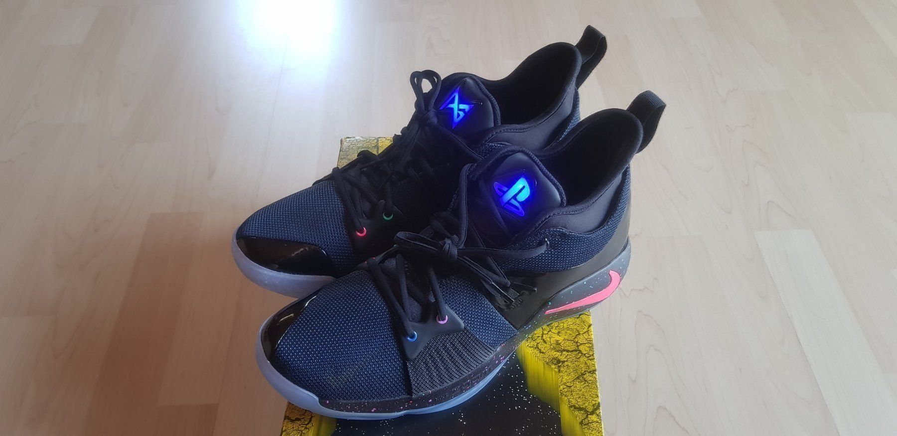 Nike Herrenschuhe: NIKE PG 2 PLAYSTATION US12,5 EU47 – Neu und originalverpackt aus Grabs von wiRD27rs