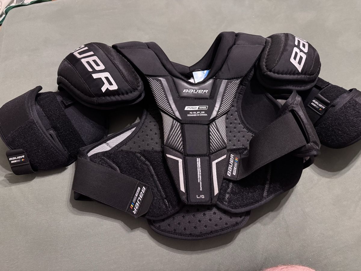 Bauer Protezioni & Imbottiture: Schulterprotektor Bauer Pro Series L/G Schwarz neu – Nuovo (secondo la descrizione) da Hettlingen venduto da ced_bbm2