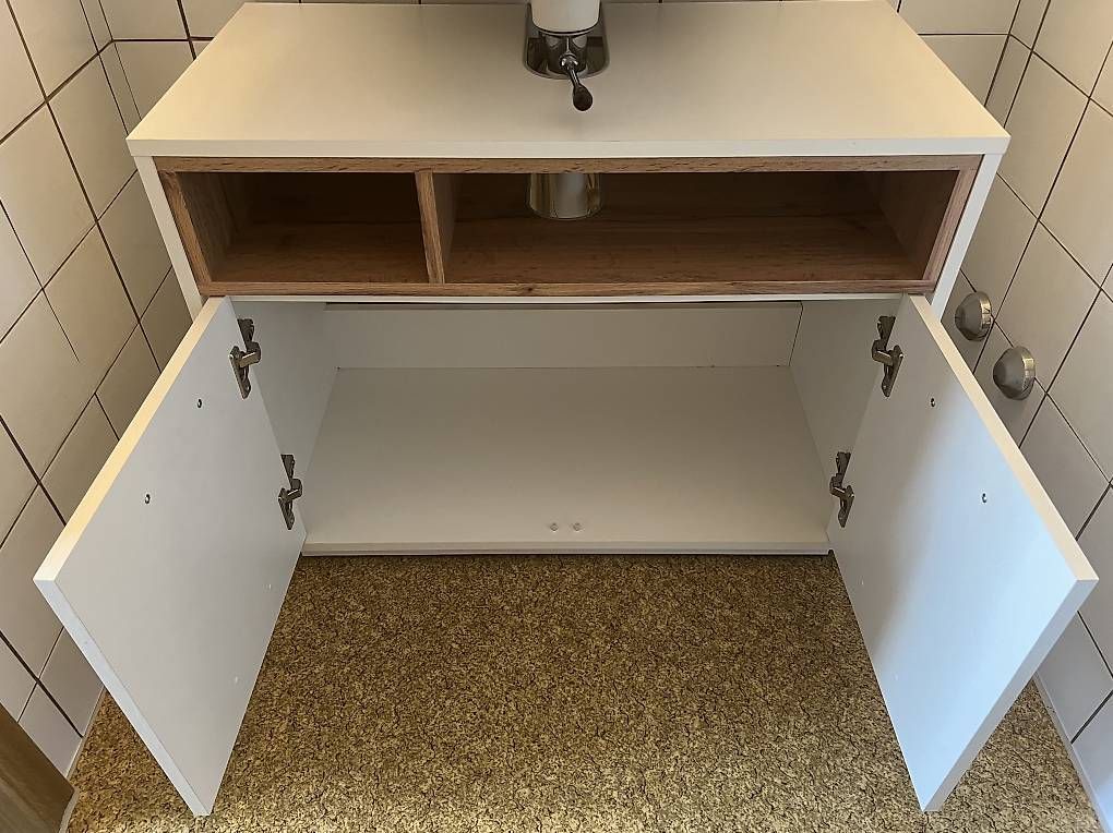 Installations & Meubles: Unterschrank – D'occasion à Langnau b. Reiden par Bohna10 1