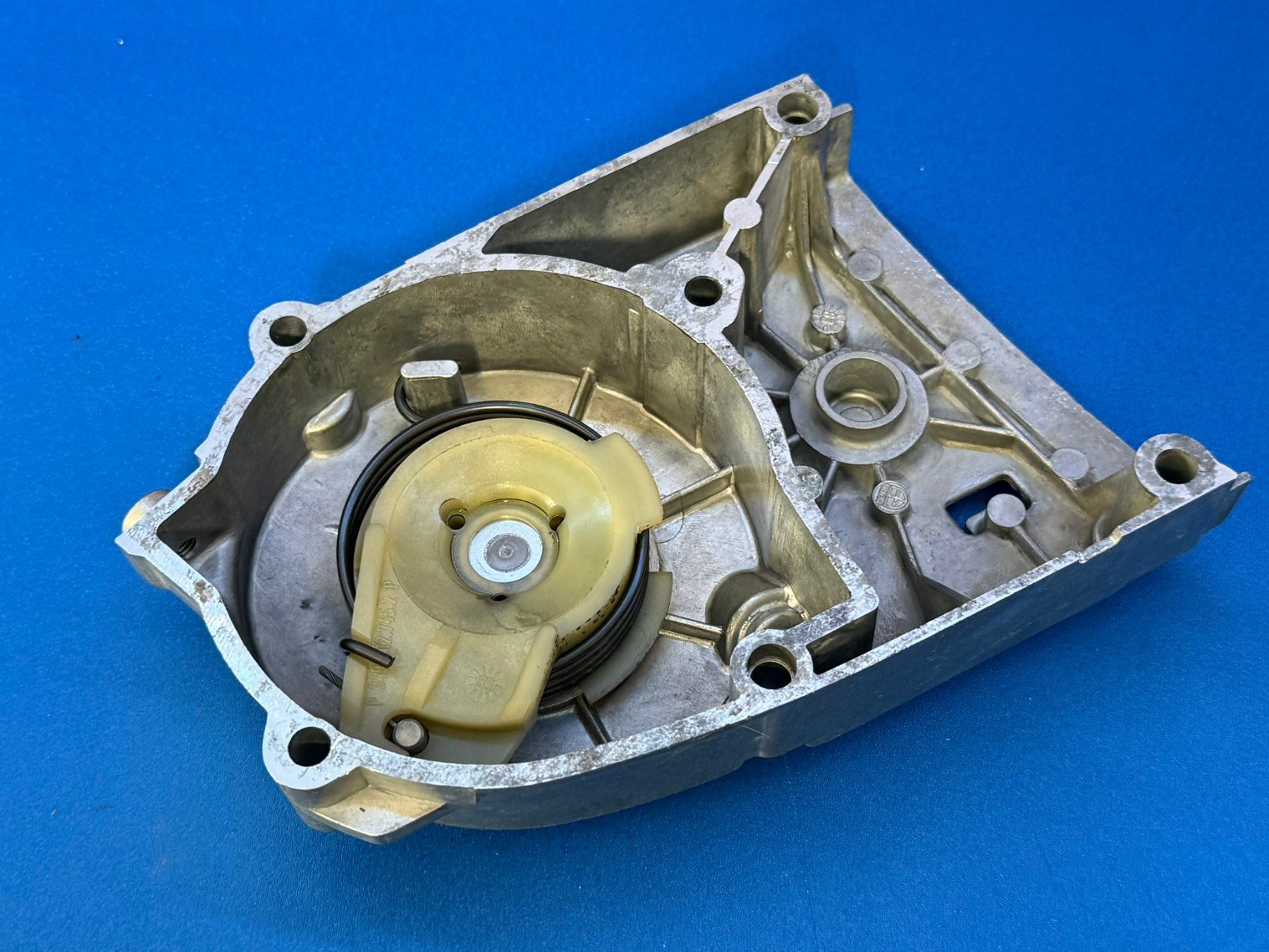 Parti ricambio per ciclomotori: Puch E50 Deckel mit Startmechanismus Maxi Plus glaube ich – Usato da Bolken venduto da si.x.las 1