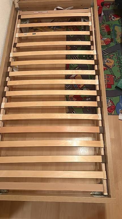 Letti: Kinderbett /Jugendbett 90x200 – Usato da Buttikon venduto da michanordi 1
