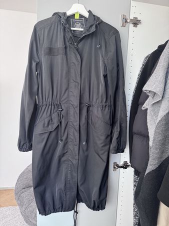 BLONDE No.8 Parka schwarz Groesse 38 neuwertig
