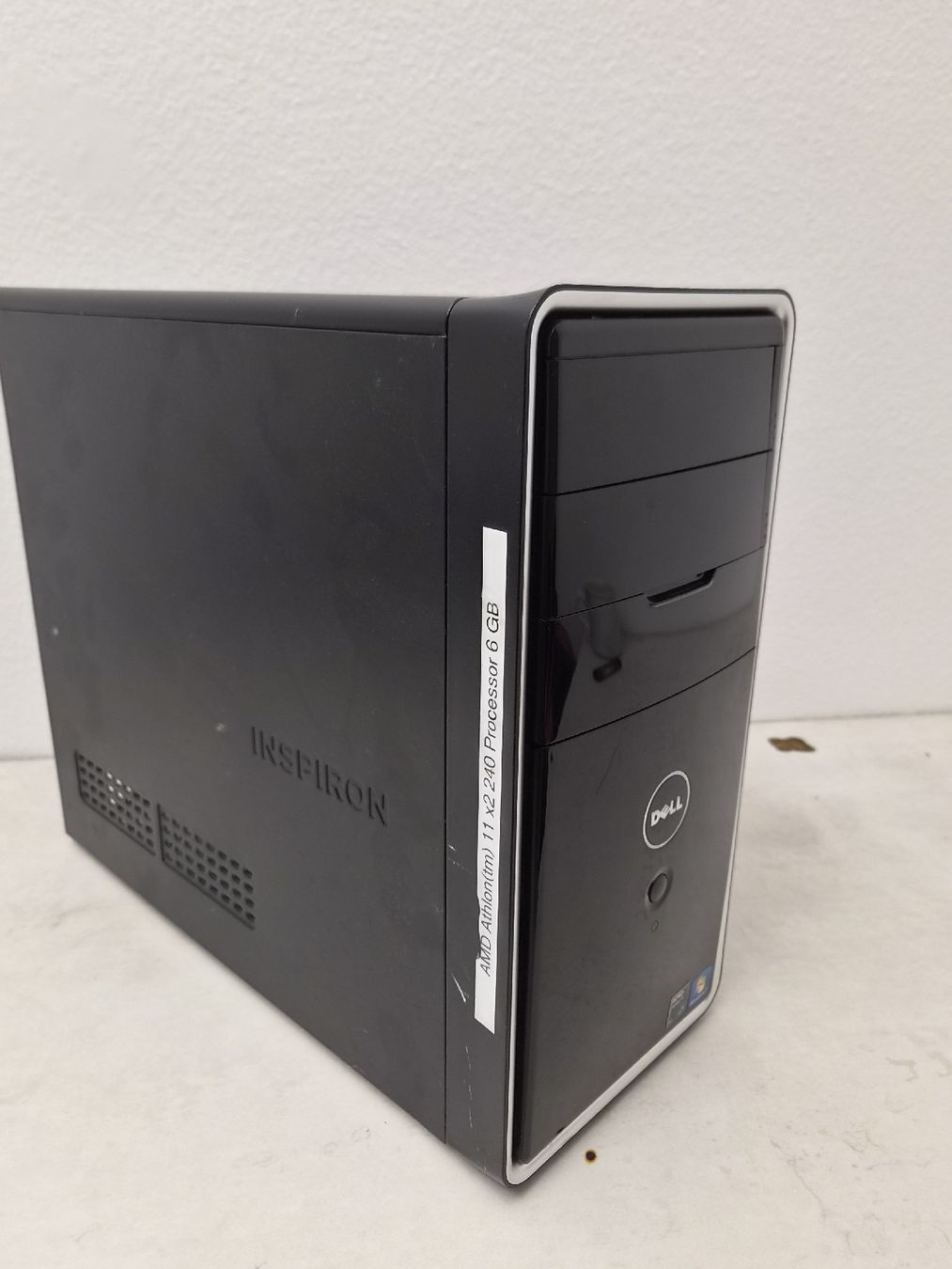 Dell PC: DELL INSPIRON 570 PC. AMD Athlon II X2 – Usato da SCHAFFHAUSEN venduto da Atami99