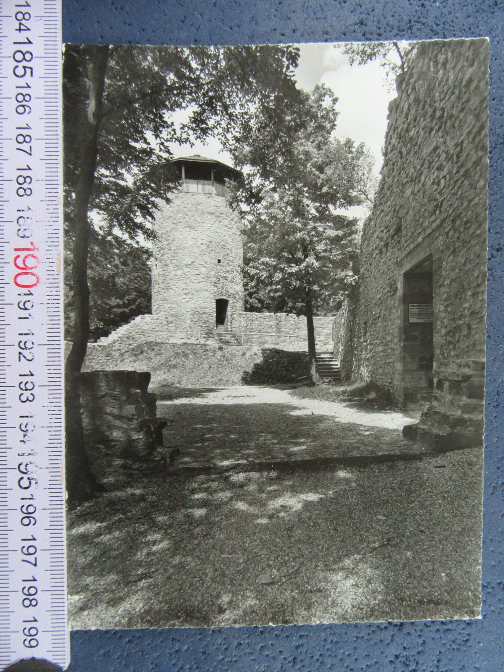 Cartoline postali: MUTTENZ HINTERE RUINE WARTENBERG BL AK – Usato da Ettingen venduto da Hausi4711