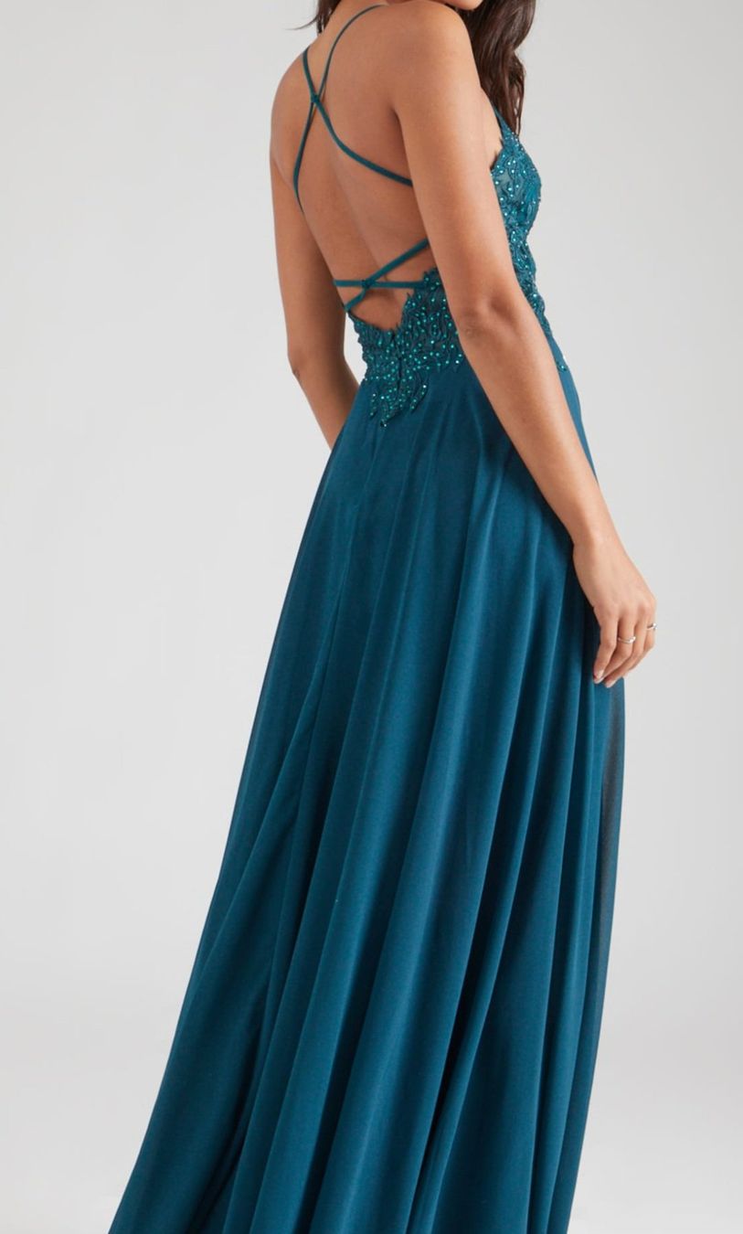 Vestiti: Neues Kleid in grösse 36 – Usato da Winikon venduto da ang_dm85 1